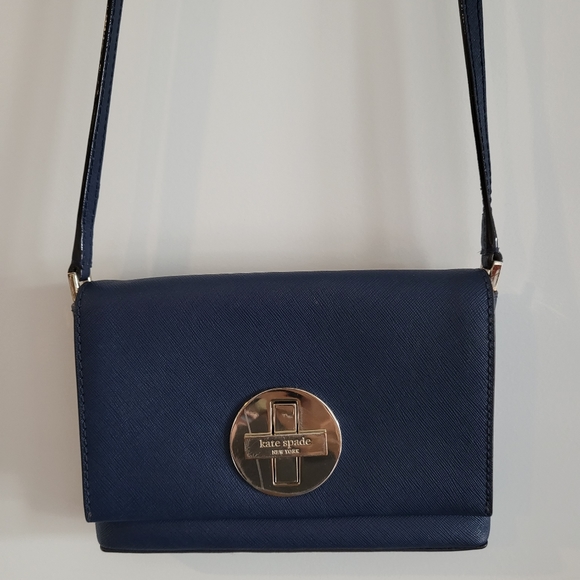 Kate Spade Crossbody purse - Picture 3 of 5